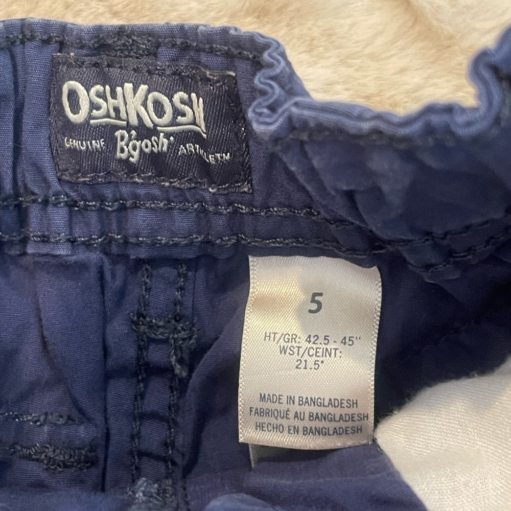 Bundle of 4 pairs of boys 5T shorts - Picture 5 of 5